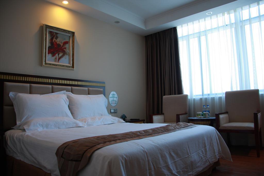 Greentree Inn Guangdong Shantou Chengjiang Road Business Hotel Exterior photo